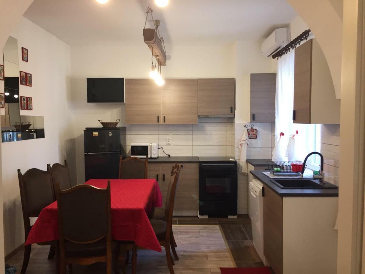 Apartman Licia Rijeka Exteriör bild