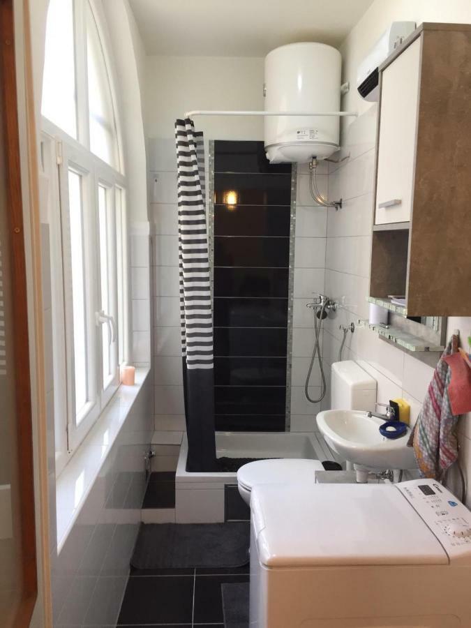 Apartman Licia Rijeka Exteriör bild