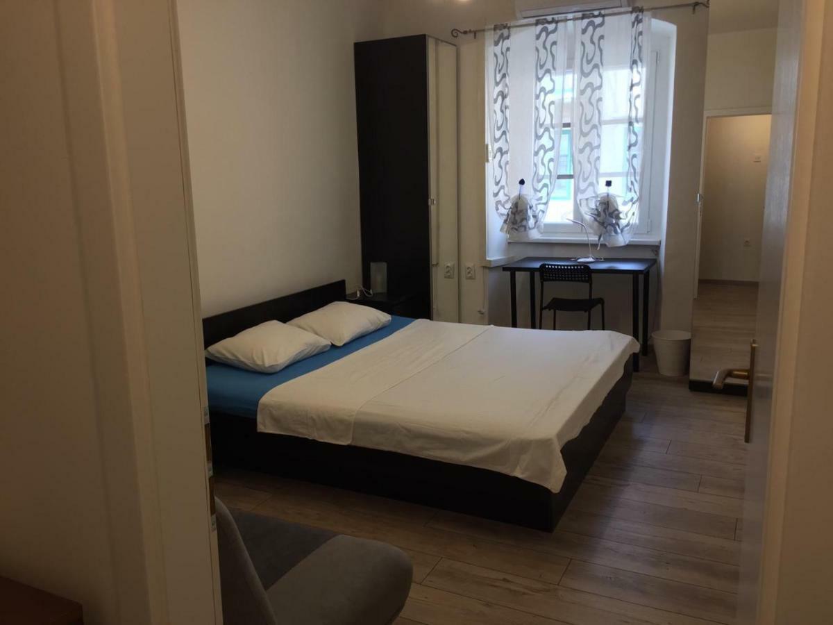 Apartman Licia Rijeka Exteriör bild